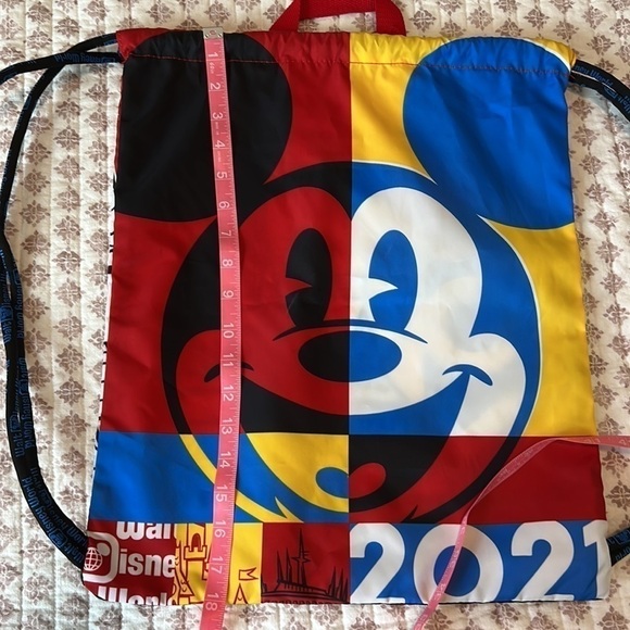 Walt Disney World Parks 2021 Mickey Mouse Castle Nylon Cinch String Backpack - Picture 11 of 11